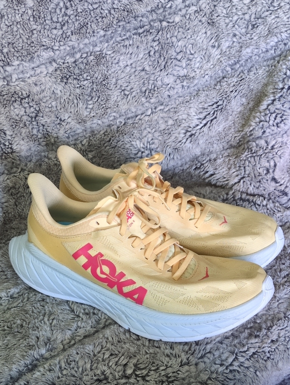 Hoka One One Carbon X2 Women's Athletic Shoes Sz 11